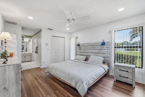 Villa ou maison à vendre à Spring Hill, Floride: 3 chambres, 180.97 m2 № 2390904 - photo 18