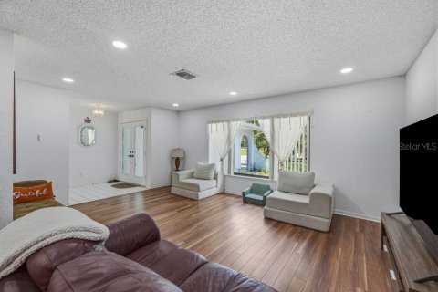 Villa ou maison à vendre à Spring Hill, Floride: 3 chambres, 180.97 m2 № 2390904 - photo 15