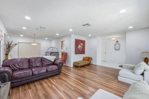 Villa ou maison à vendre à Spring Hill, Floride: 3 chambres, 180.97 m2 № 2390904 - photo 16