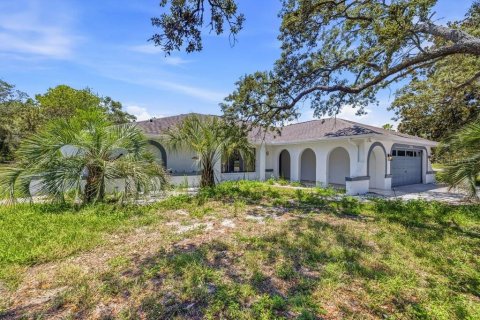 Villa ou maison à vendre à Spring Hill, Floride: 3 chambres, 180.97 m2 № 2390904 - photo 2