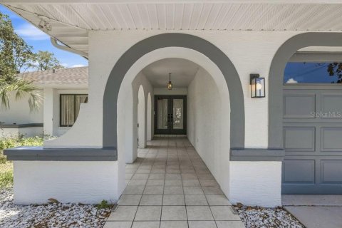 Villa ou maison à vendre à Spring Hill, Floride: 3 chambres, 180.97 m2 № 2390904 - photo 4