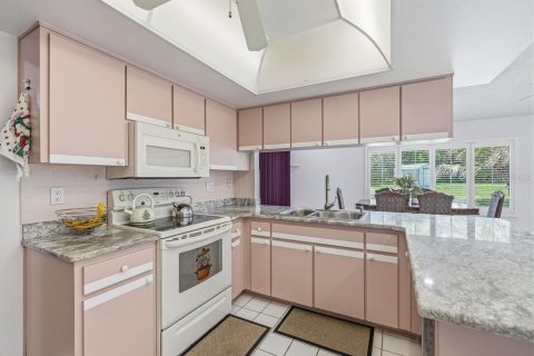 Villa ou maison à vendre à Spring Hill, Floride: 3 chambres, 180.97 m2 № 2390904 - photo 7