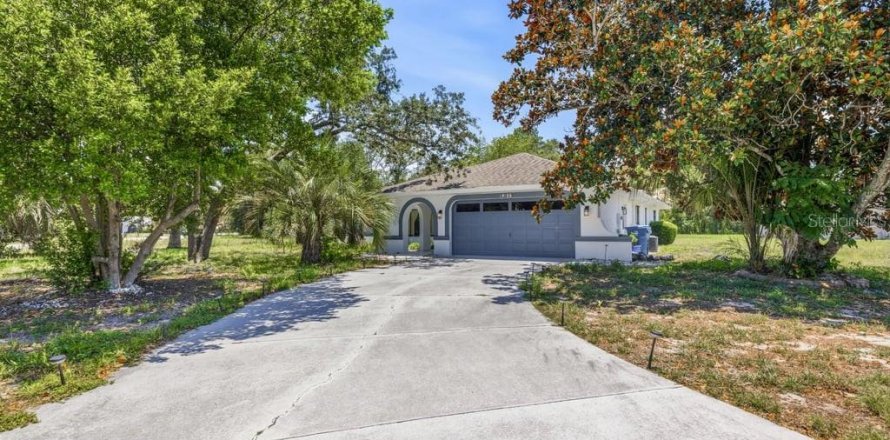 Villa ou maison à Spring Hill, Floride 3 chambres, 180.97 m2 № 2390904