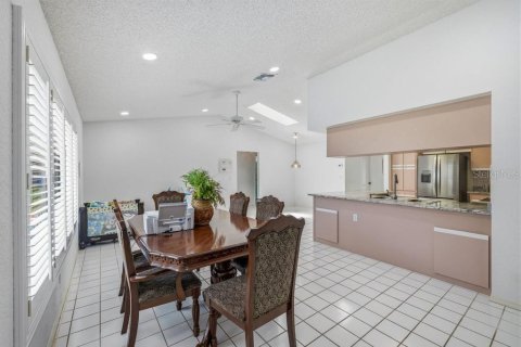 Villa ou maison à vendre à Spring Hill, Floride: 3 chambres, 180.97 m2 № 2390904 - photo 12