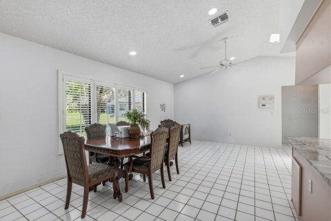 Villa ou maison à vendre à Spring Hill, Floride: 3 chambres, 180.97 m2 № 2390904 - photo 13