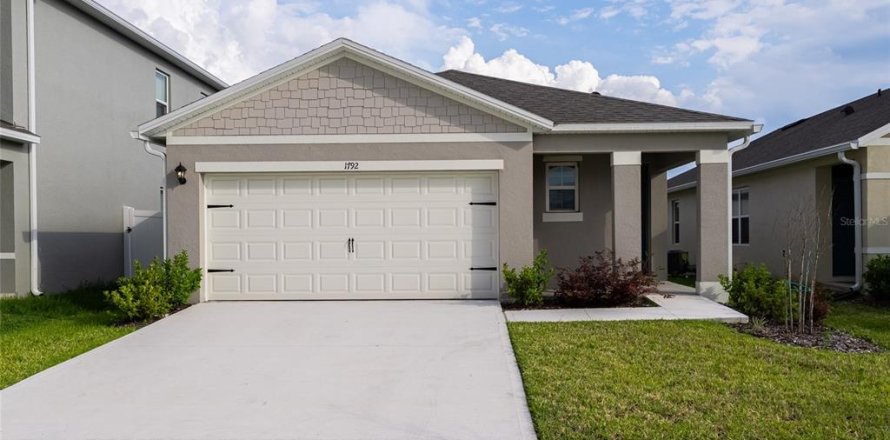 Casa en Kissimmee, Florida 3 dormitorios, 149.94 m2 № 1796570
