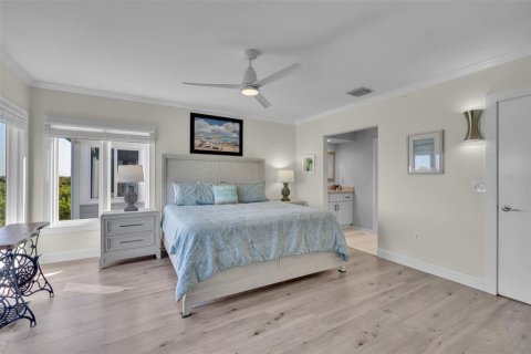Townhouse in Longboat Key, Florida 2 bedrooms, 133.78 sq.m. № 2216867 - photo 14