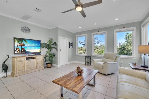 Townhouse in Longboat Key, Florida 2 bedrooms, 133.78 sq.m. № 2216867 - photo 7