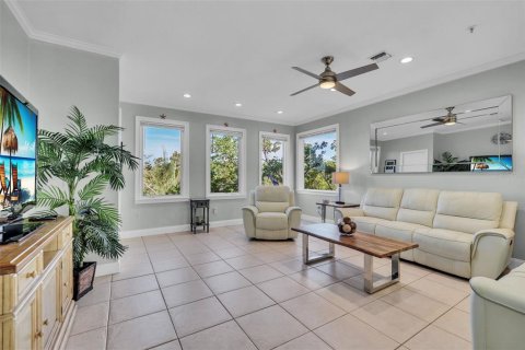 Townhouse in Longboat Key, Florida 2 bedrooms, 133.78 sq.m. № 2216867 - photo 2