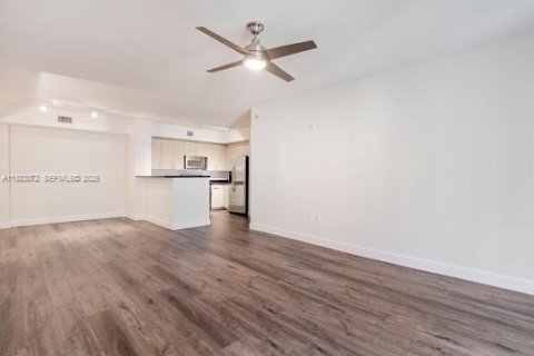 Copropriété à louer à Fort Lauderdale, Floride: 2 chambres, 111.11 m2 № 1976795 - photo 12