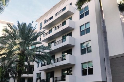 Copropriété à louer à Fort Lauderdale, Floride: 2 chambres, 111.11 m2 № 1976795 - photo 2