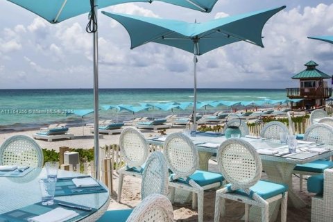 Condo in Sunny Isles Beach, Florida, 1 bedroom  № 1713924 - photo 4