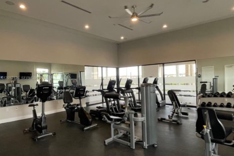 Touwnhouse à vendre à Hialeah, Floride: 3 chambres, 153.29 m2 № 2171126 - photo 18