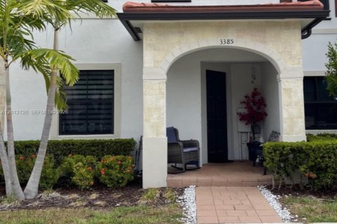 Touwnhouse à Hialeah, Floride 3 chambres, 153.29 m2 № 2171126