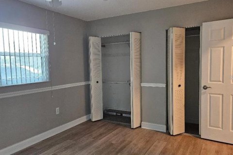 Condominio en venta en Saint Petersburg, Florida, 1 dormitorio, 80.82 m2 № 1591554 - foto 17