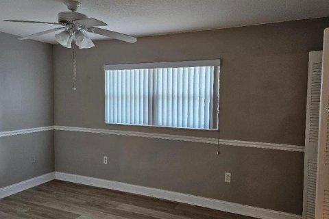 Condominio en venta en Saint Petersburg, Florida, 1 dormitorio, 80.82 m2 № 1591554 - foto 15