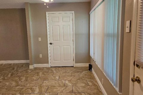 Condominio en venta en Saint Petersburg, Florida, 1 dormitorio, 80.82 m2 № 1591554 - foto 20