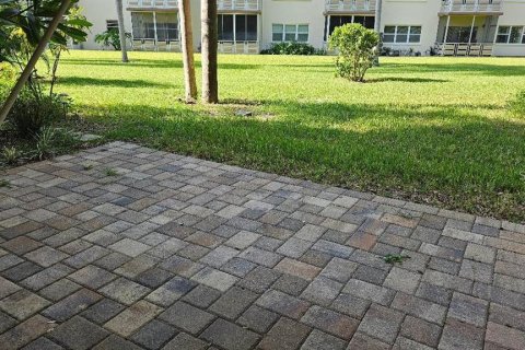 Condominio en venta en Saint Petersburg, Florida, 1 dormitorio, 80.82 m2 № 1591554 - foto 23