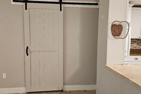 Condominio en venta en Saint Petersburg, Florida, 1 dormitorio, 80.82 m2 № 1591554 - foto 8