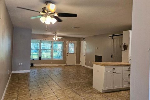 Condominio en venta en Saint Petersburg, Florida, 1 dormitorio, 80.82 m2 № 1591554 - foto 4