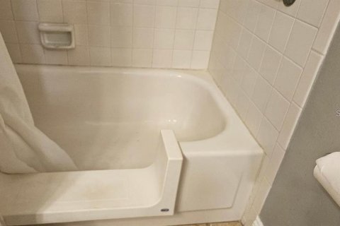 Condominio en venta en Saint Petersburg, Florida, 1 dormitorio, 80.82 m2 № 1591554 - foto 13
