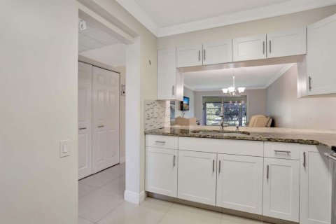 Condo in Coconut Creek, Florida, 1 bedroom  № 2259770 - photo 3
