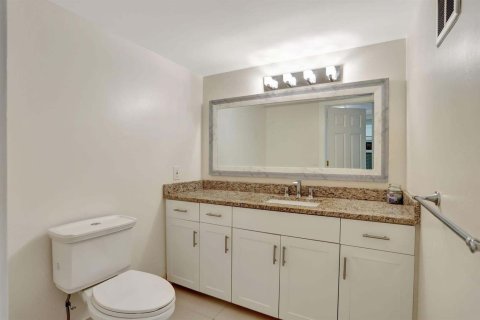 Condo in Coconut Creek, Florida, 1 bedroom  № 2259770 - photo 6
