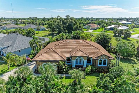 Villa ou maison à vendre à Rotonda, Floride: 3 chambres, 189.24 m2 № 2415590 - photo 2