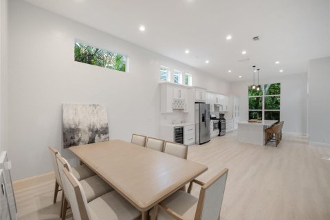 House in Palm Beach Gardens, Florida 3 bedrooms, 202.43 sq.m. № 2158308 - photo 3