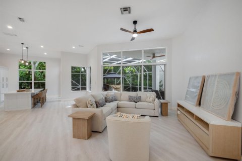 House in Palm Beach Gardens, Florida 3 bedrooms, 202.43 sq.m. № 2158308 - photo 5