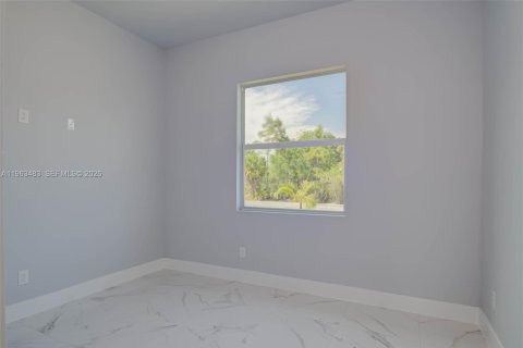 Villa ou maison à vendre à Lehigh Acres, Floride: 3 chambres, 151.43 m2 № 2025327 - photo 16