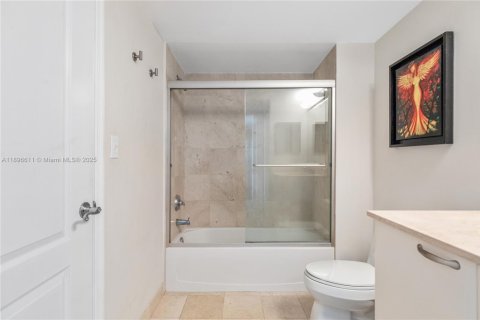 Condominio en venta en Miami, Florida, 1 dormitorio, 73.49 m2 № 1951343 - foto 6