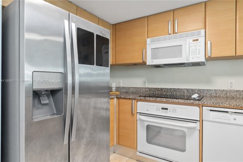 Condominio en venta en Miami, Florida, 1 dormitorio, 73.49 m2 № 1951343 - foto 12