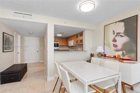Condominio en venta en Miami, Florida, 1 dormitorio, 73.49 m2 № 1951343 - foto 7