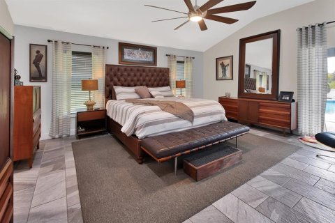 House in Deltona, Florida 5 bedrooms, 293.76 sq.m. № 1824208 - photo 25