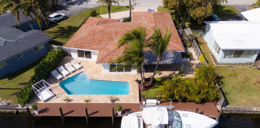 Casa en Wilton Manors, Florida 3 dormitorios, 165.83 m2 № 964003