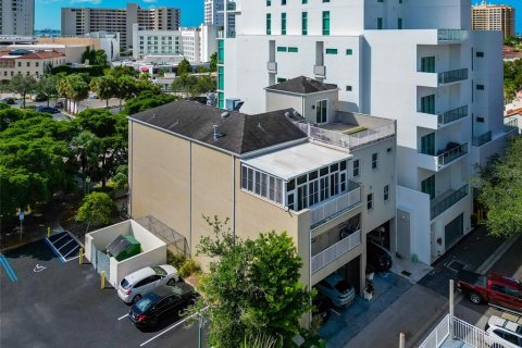 Propiedad comercial en venta en Sarasota, Florida, 758.55 m2 № 2130557 - foto 8