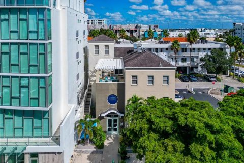 Propiedad comercial en venta en Sarasota, Florida, 758.55 m2 № 2130557 - foto 3