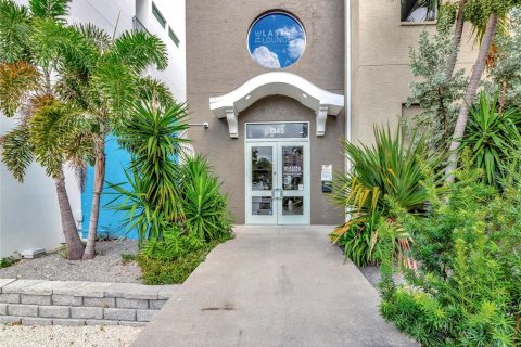 Propiedad comercial en venta en Sarasota, Florida, 758.55 m2 № 2130557 - foto 13
