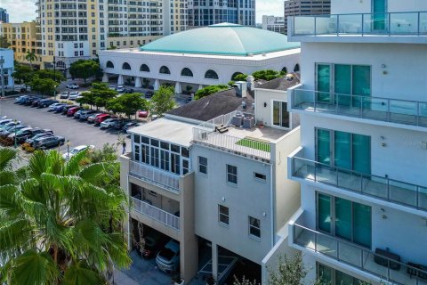 Propiedad comercial en venta en Sarasota, Florida, 758.55 m2 № 2130557 - foto 10