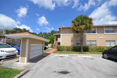 Condo in Coral Springs, Florida, 2 bedrooms  № 1711303 - photo 24