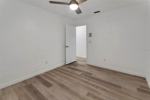 Casa en venta en Ormond Beach, Florida, 3 dormitorios, 187.76 m2 № 2220204 - foto 18