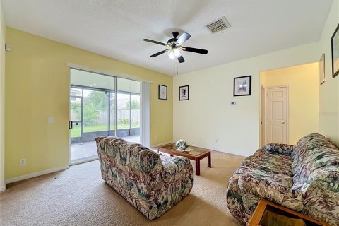 House in Orlando, Florida 5 bedrooms, 252.88 sq.m. № 2389458 - photo 18