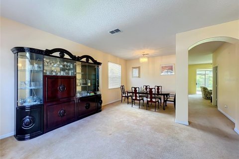 House in Orlando, Florida 5 bedrooms, 252.88 sq.m. № 2389458 - photo 13