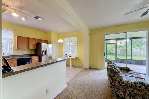House in Orlando, Florida 5 bedrooms, 252.88 sq.m. № 2389458 - photo 16