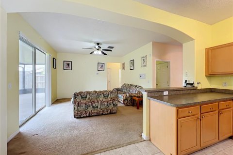 House in Orlando, Florida 5 bedrooms, 252.88 sq.m. № 2389458 - photo 24