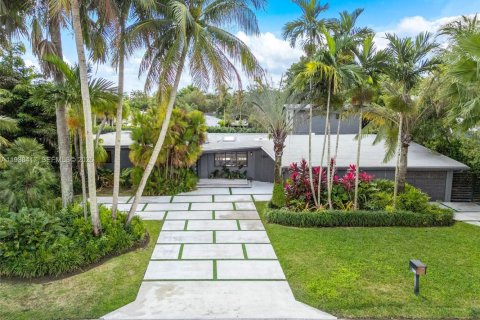 Купить виллу или дом в Пальметто-Бей, Флорида 5 спален, 303.7м2, № 1996669 - фото 2