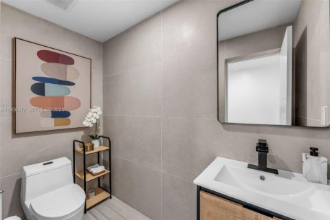 Купить виллу или дом в Пальметто-Бей, Флорида 5 спален, 303.7м2, № 1996669 - фото 25