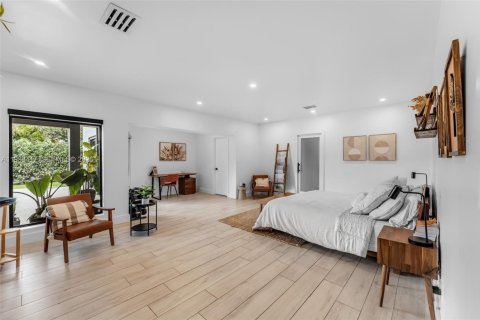 Купить виллу или дом в Пальметто-Бей, Флорида 5 спален, 303.7м2, № 1996669 - фото 13