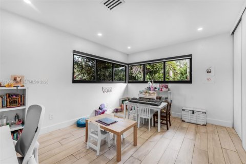 Купить виллу или дом в Пальметто-Бей, Флорида 5 спален, 303.7м2, № 1996669 - фото 22